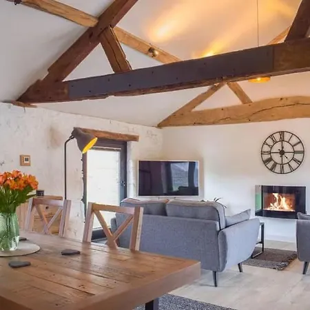 Villa Castle Beams Craven Arms Exterior foto